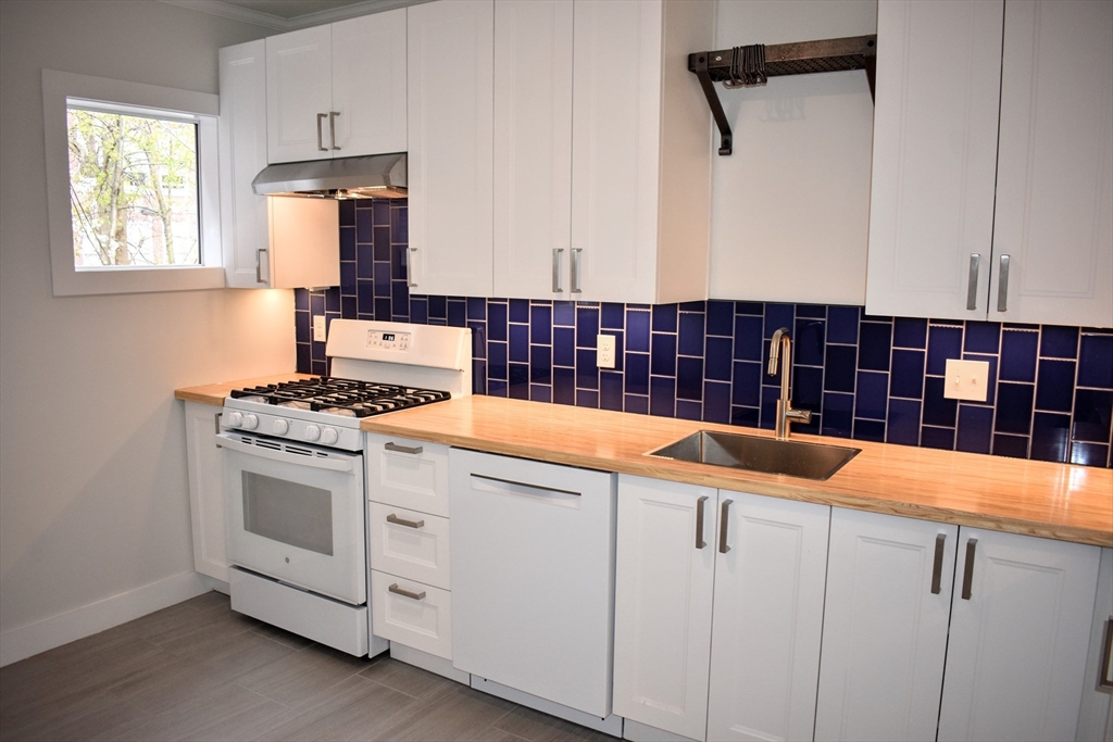 41 School Street, Unit 1 Boston, MA 02119 - Photo 11 of 39