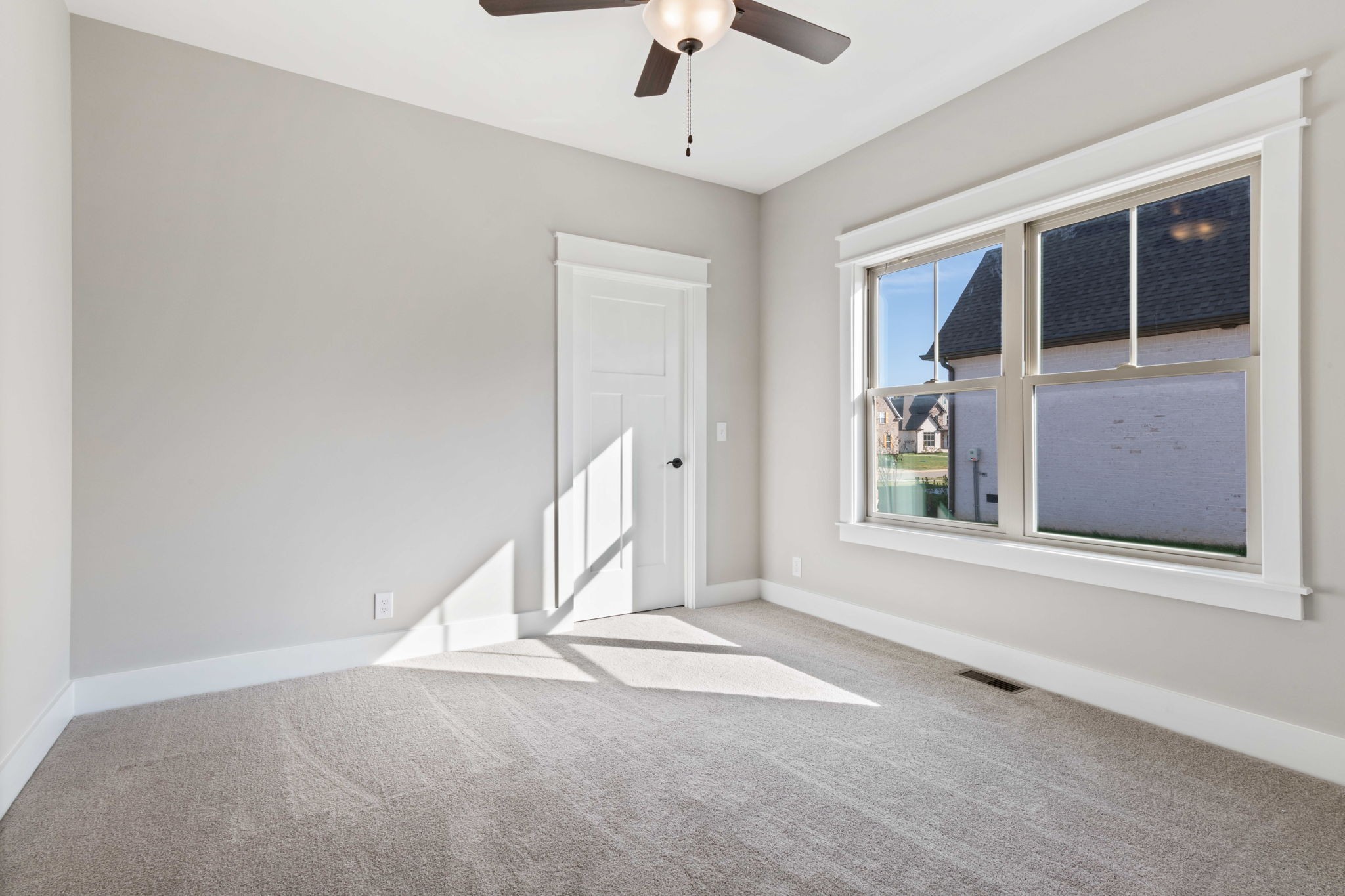 2712 Carousel Drive Murfreesboro, TN 37128 - Photo 20 of 36 a view of an empty room with a window