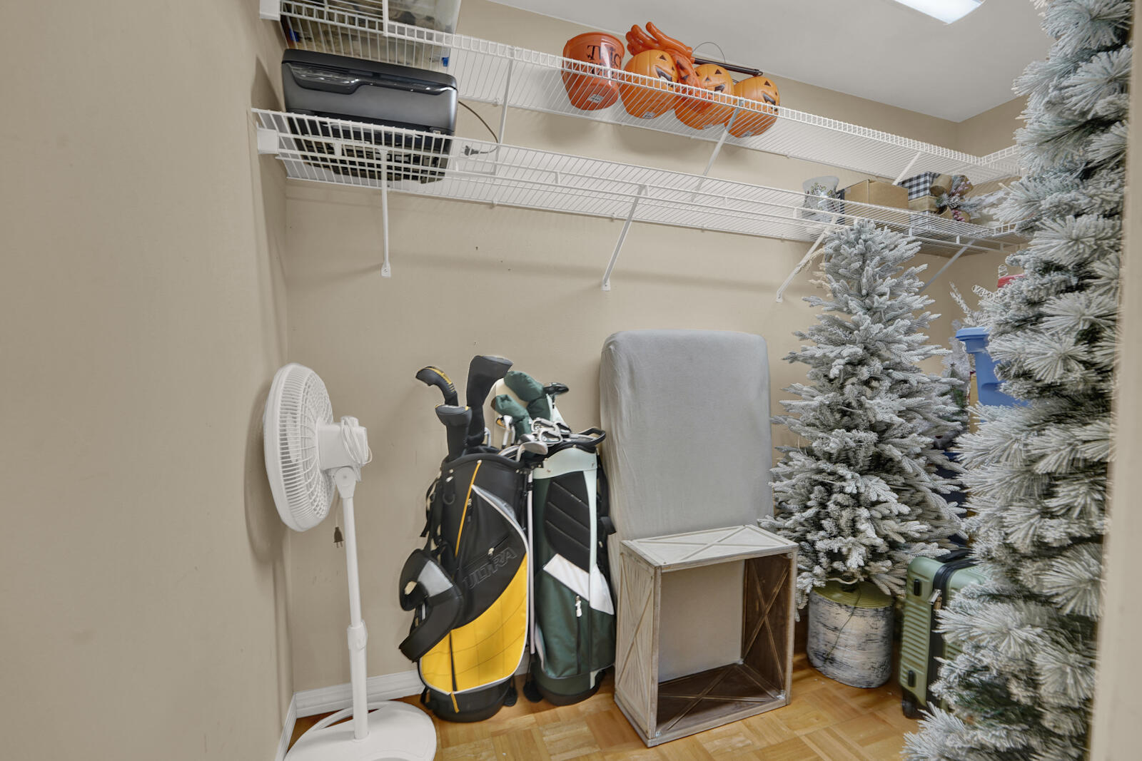 340 Ruckel Drive Niceville, FL 32578 - Photo 25 of 66 a utility room with dryer and washer