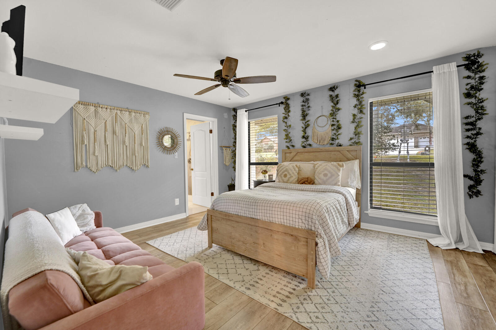 340 Ruckel Drive Niceville, FL 32578 - Photo 30 of 66 a bedroom with a large bed and a window