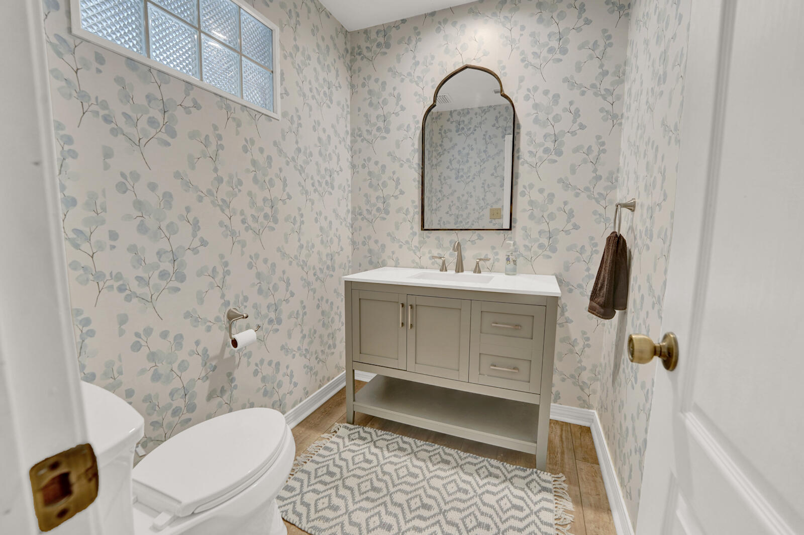 340 Ruckel Drive Niceville, FL 32578 - Photo 43 of 66 a bathroom with a sink a toilet and shower