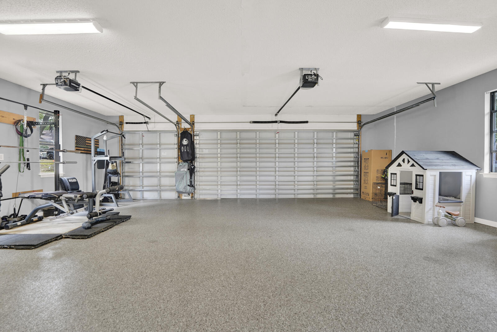 340 Ruckel Drive Niceville, FL 32578 - Photo 47 of 66 a view of a garage