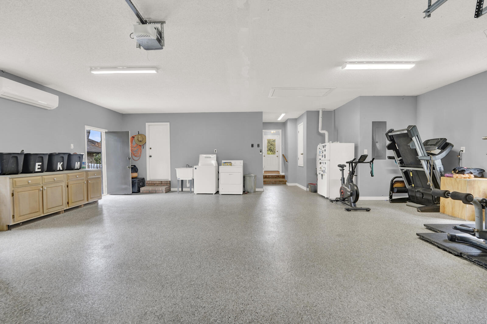 340 Ruckel Drive Niceville, FL 32578 - Photo 48 of 66 Garage