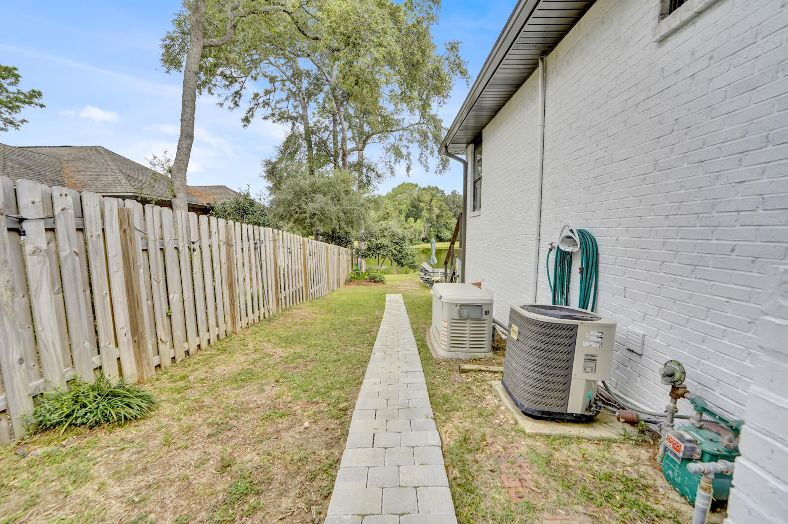 340 Ruckel Drive Niceville, FL 32578 - Photo 50 of 66 a view of deck