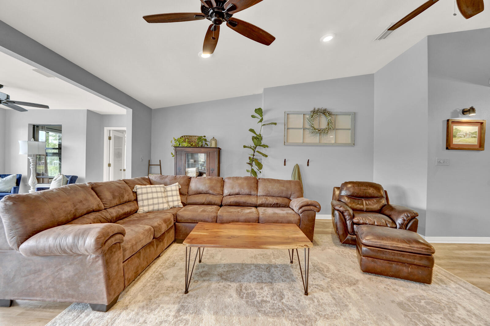 340 Ruckel Drive Niceville, FL 32578 - Photo 6 of 66 Living