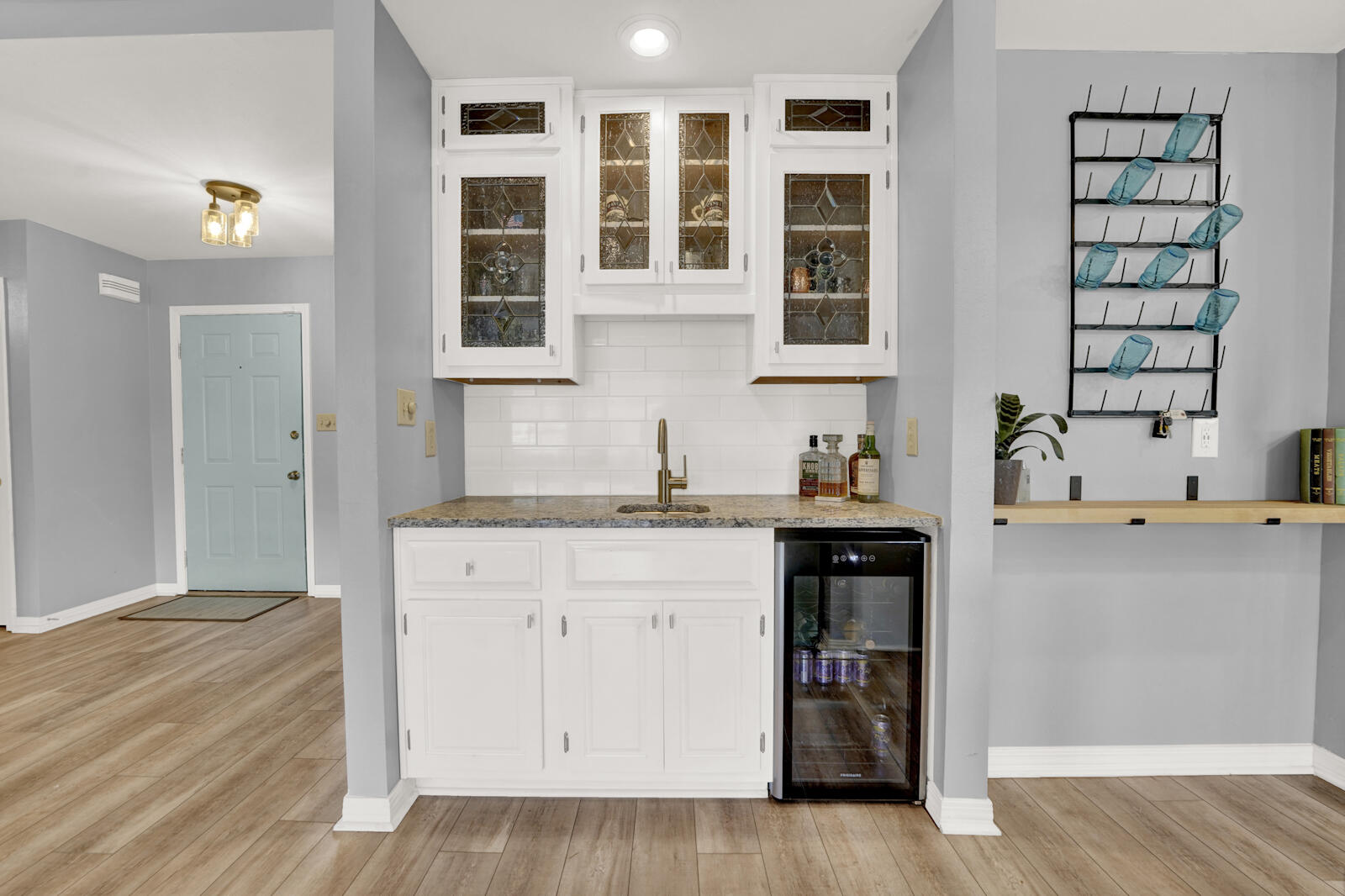 340 Ruckel Drive Niceville, FL 32578 - Photo 8 of 66 a kitchen with a sink and cabinets