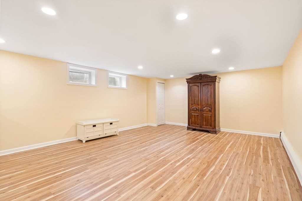 46 Fiske Road Wellesley, MA 02481 - Photo 26 of 35 Gallery Image 26
