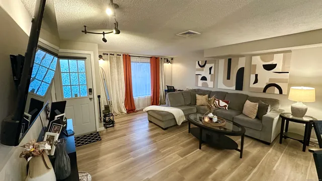 $210,000 | 105 Tremont Avenue, Unit B, Bridgeport, CT 06606