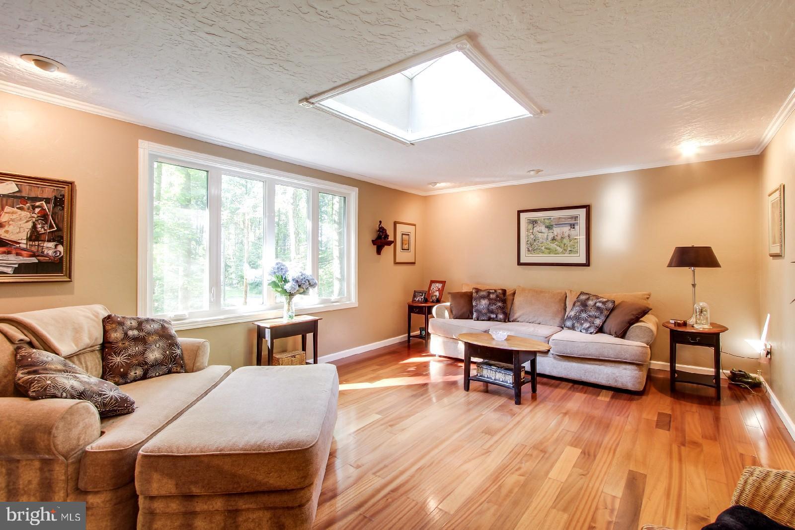 179 Pickett Road Dover, PA 17315 - Photo 2 of 26 Gallery Image 2