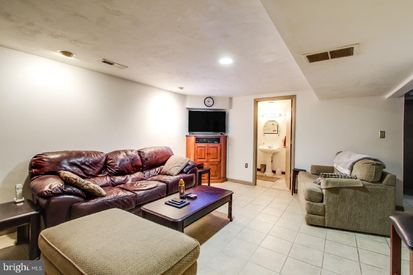 179 Pickett Road Dover, PA 17315 - Photo 15 of 26 Gallery Image 15