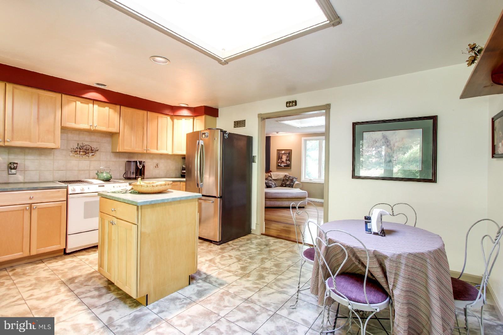 179 Pickett Road Dover, PA 17315 - Photo 6 of 26 Gallery Image 6