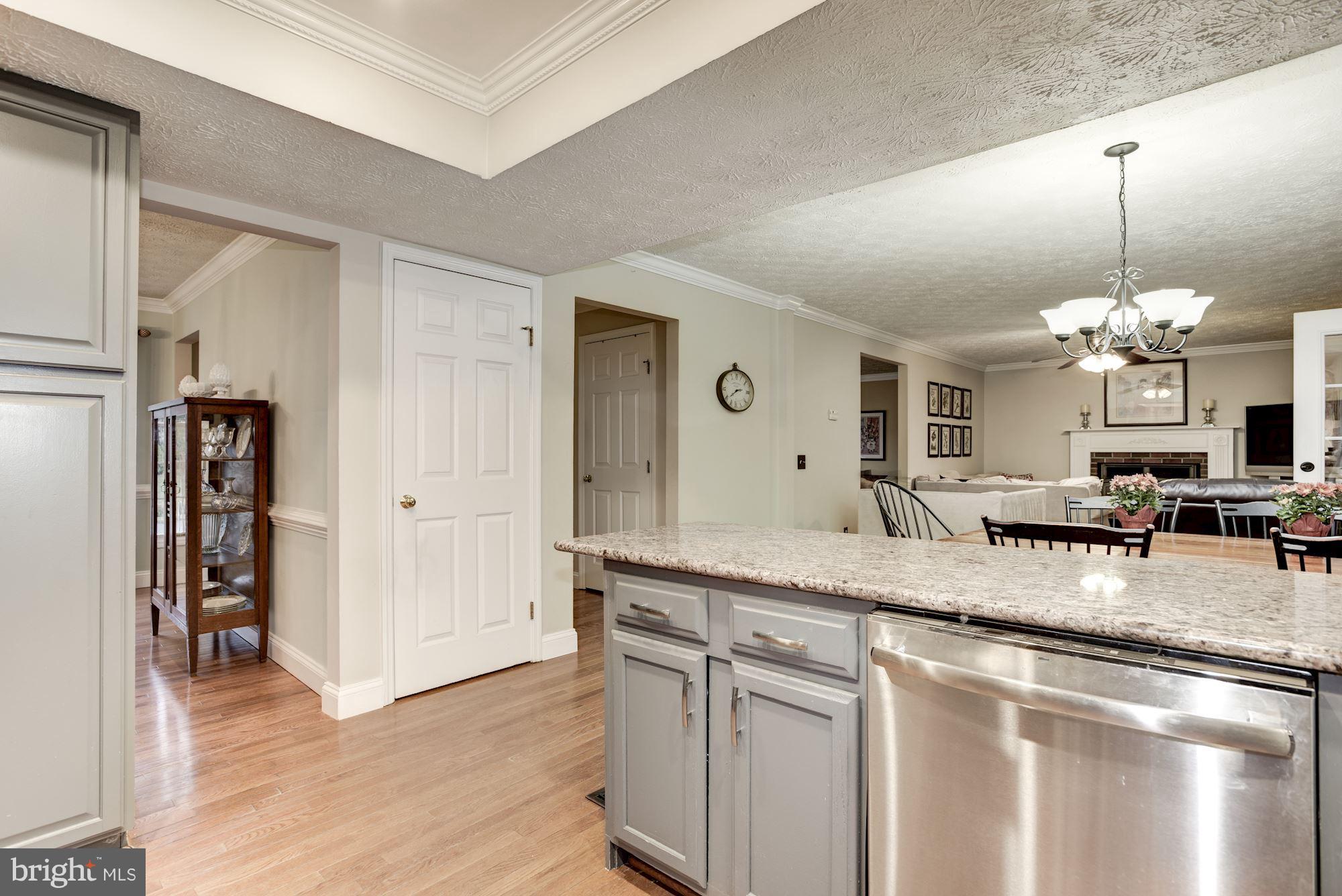 105 Rector Street Sterling, VA 20164 - Photo 11 of 30 Kitchen