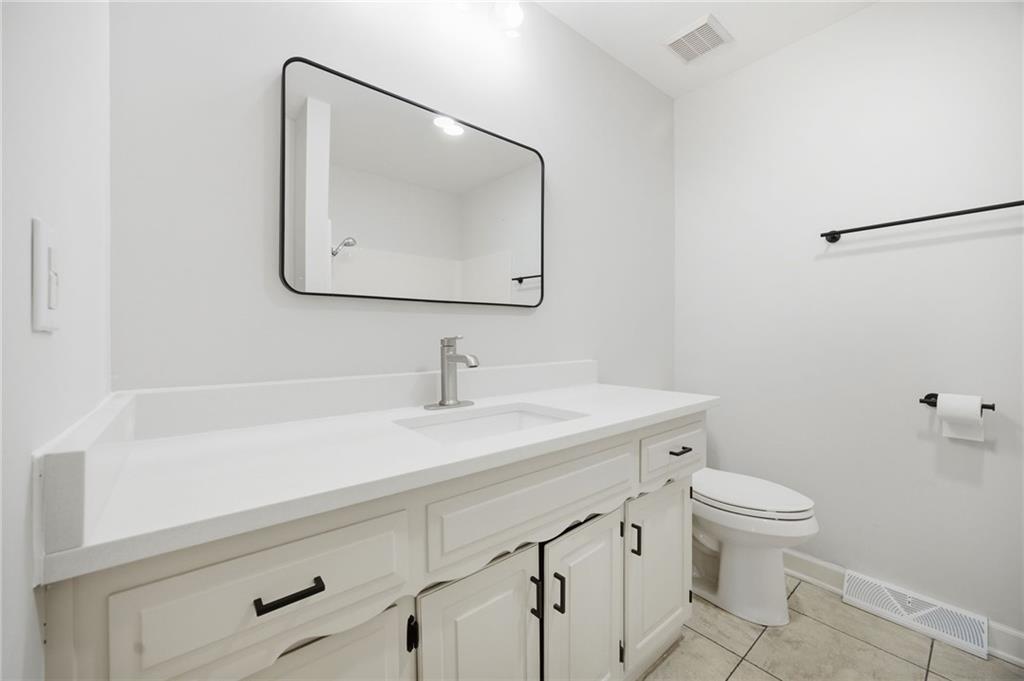 16101 Cantrell Road Bonner Springs, KS 66012 - Photo 26 of 56