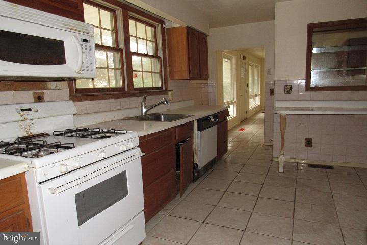 247 Hendricks Road Vineland, NJ 08360 - Photo 10 of 19 Gallery Image 10