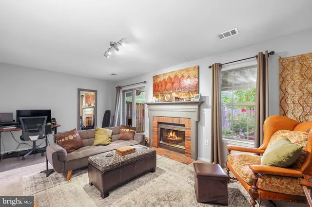 $639,900 | 44004 Florence Terrace, Ashburn, VA 20147