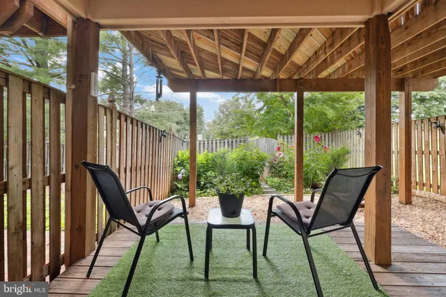 $639,900 | 44004 Florence Terrace, Ashburn, VA 20147