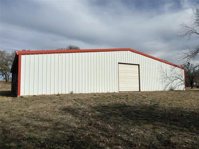 $3,500 | 307 County Road 4790, Boyd, TX 76023