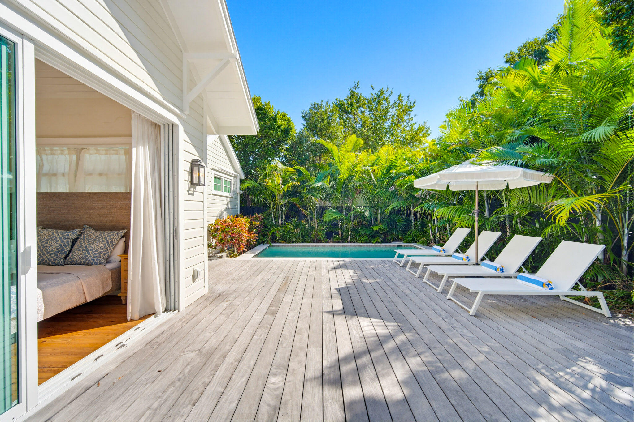 1230 South Street Key West, FL 33040 - Photo 24 of 60 a view of chair and tables