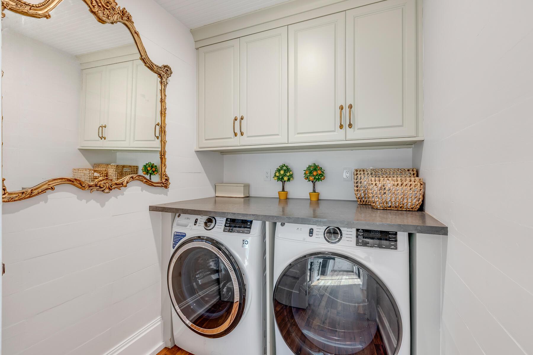 1230 South Street Key West, FL 33040 - Photo 38 of 60 a utility room with dryer and washer