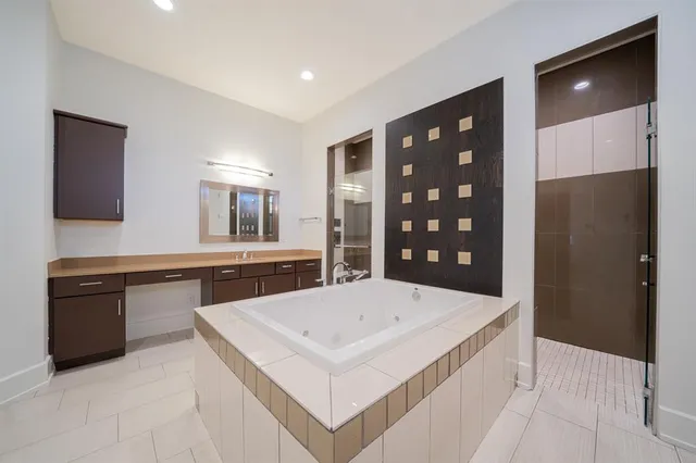 $1,175,000 | 8 Stoneridge Trail, Longview, TX 75605