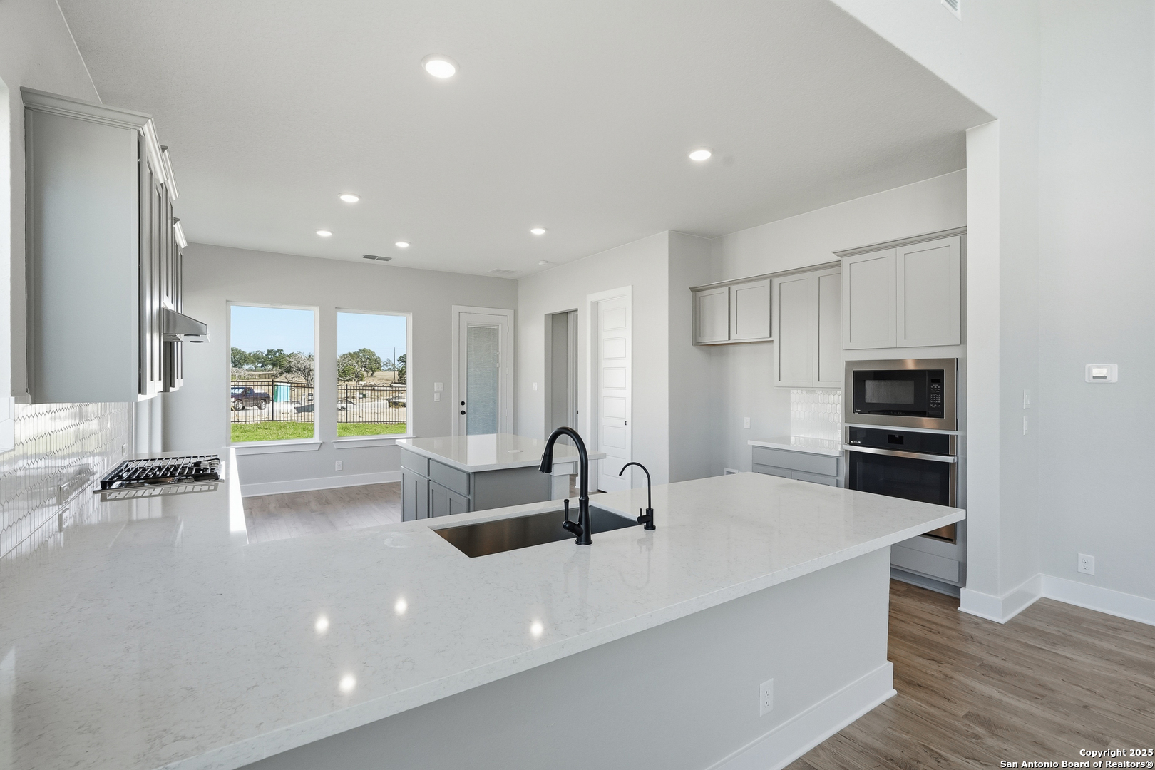 245 Hidalgo Boerne, TX 78006 - Photo 16 of 56