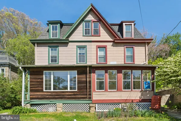 $349,999 | 151 Greenwood Avenue, Wyncote, PA 19095