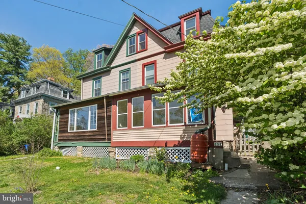 $349,999 | 151 Greenwood Avenue, Wyncote, PA 19095