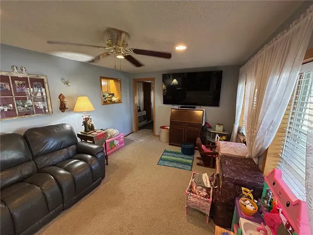 $249,500 | 14461 East Bb Highway, Nevada, MO 64772