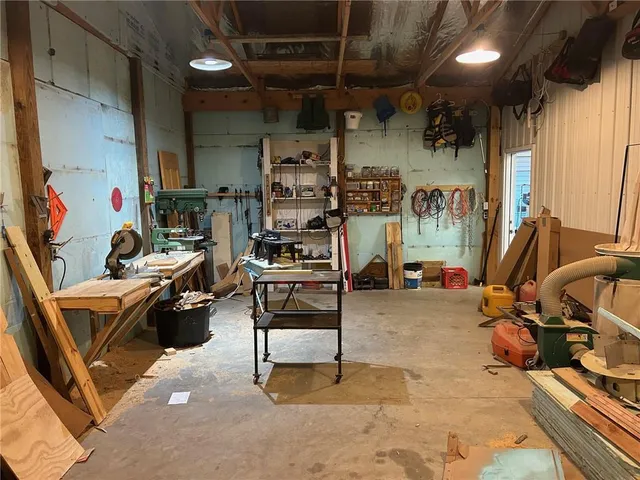 $249,500 | 14461 East Bb Highway, Nevada, MO 64772