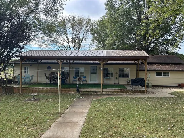 $249,500 | 14461 East Bb Highway, Nevada, MO 64772