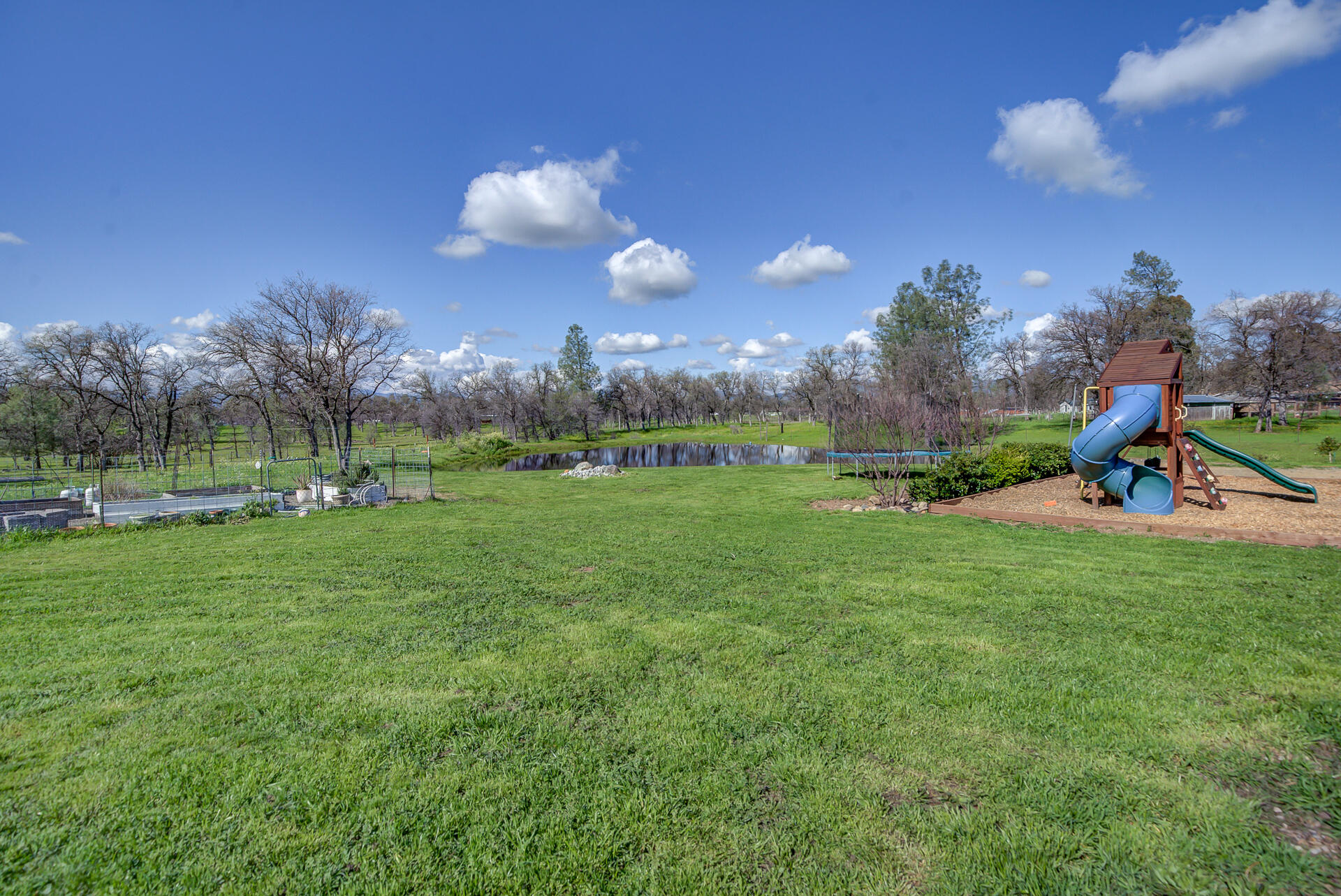 11636 Homestead Lane Redding, CA 96003 - Photo 33 of 37