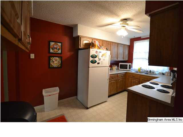 513 Running Brook Road Birmingham, AL 35226 - Photo 3 of 17