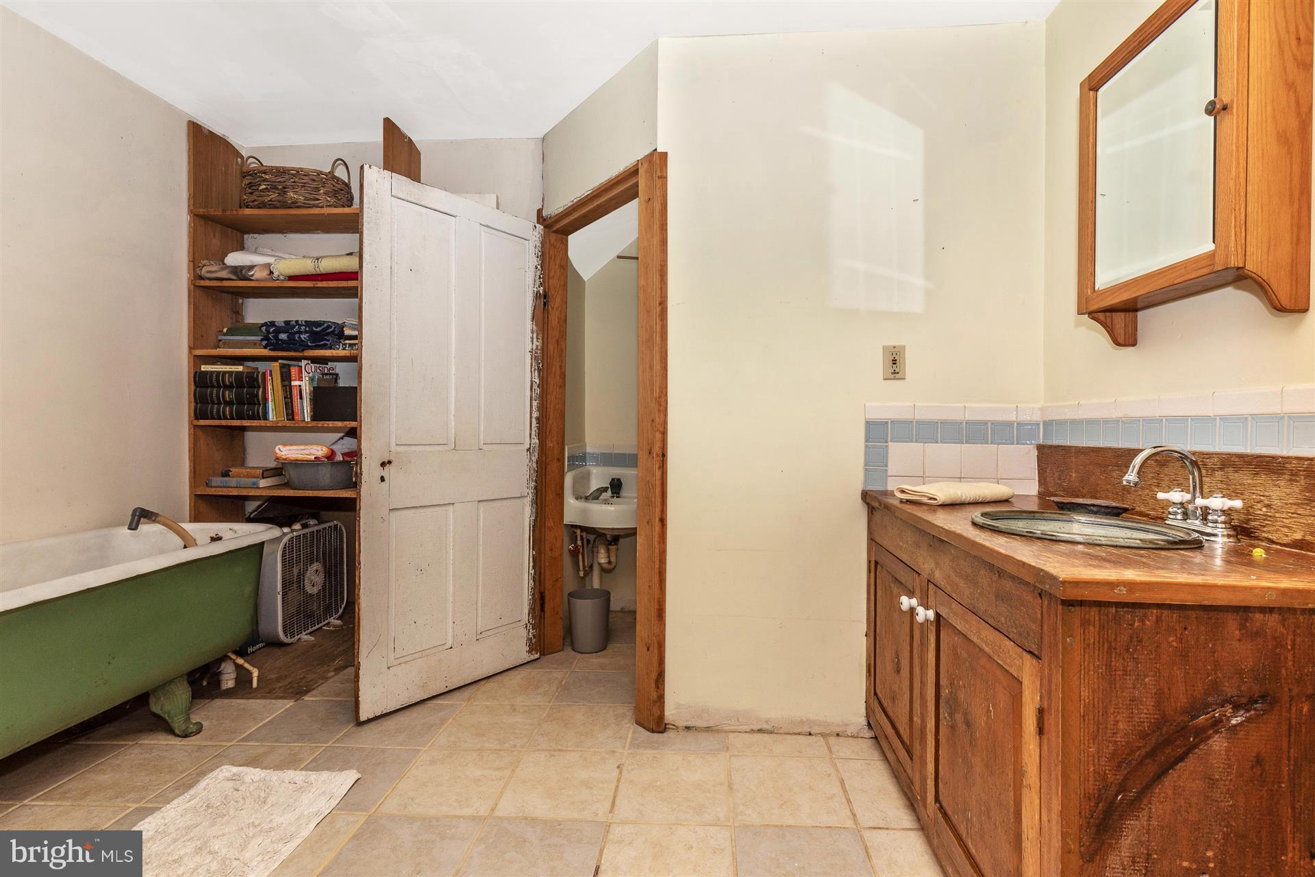 11730 Houck Road Union Bridge, MD 21791 - Photo 24 of 30 Bath