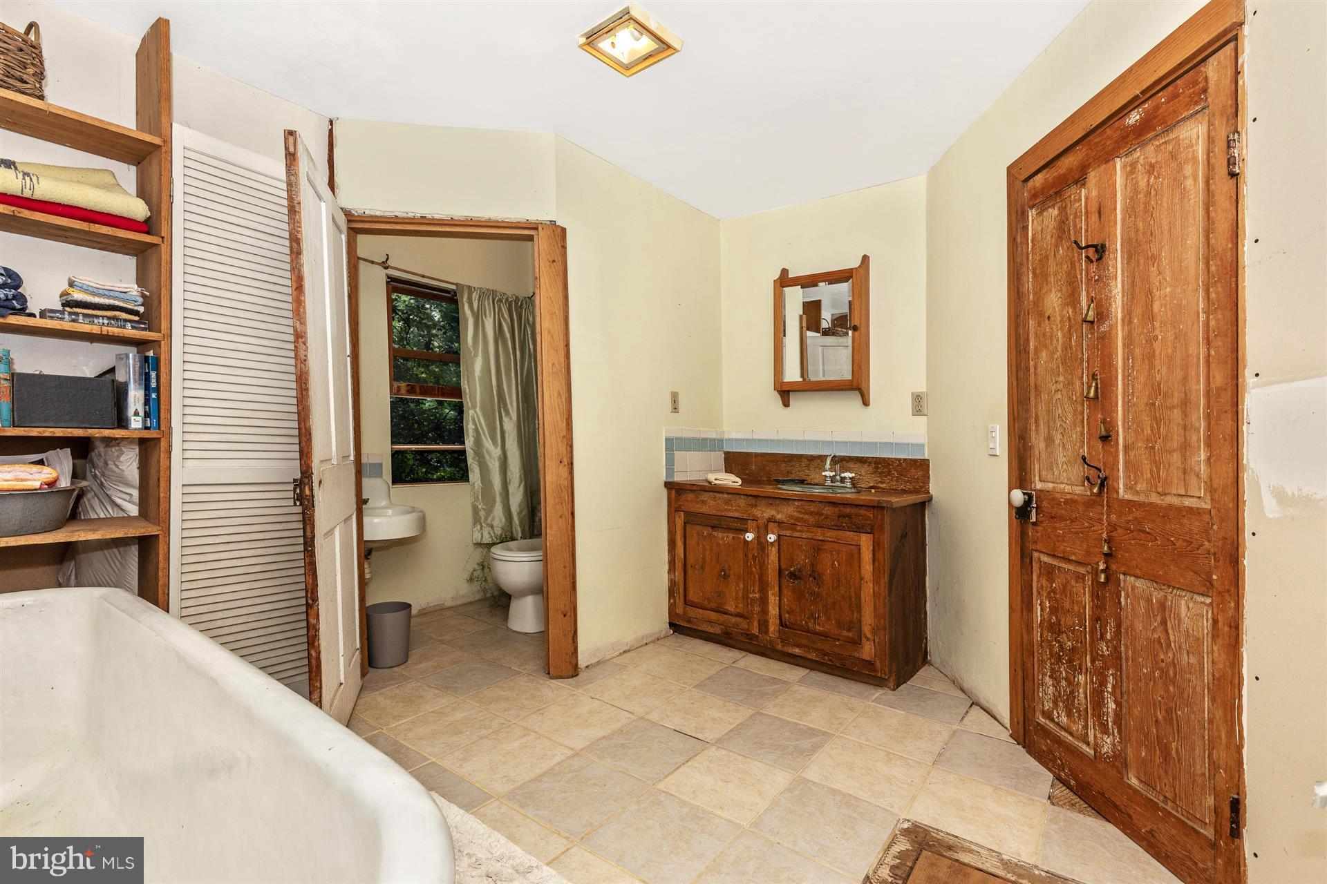 11730 Houck Road Union Bridge, MD 21791 - Photo 25 of 30 Bath