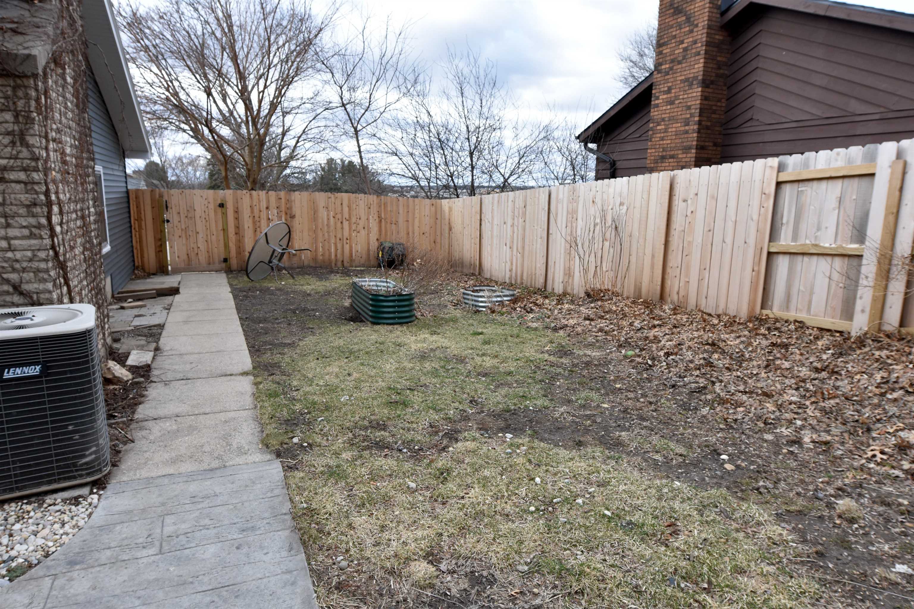 6702 Inner Drive Madison, WI 53705 - Photo 10 of 40