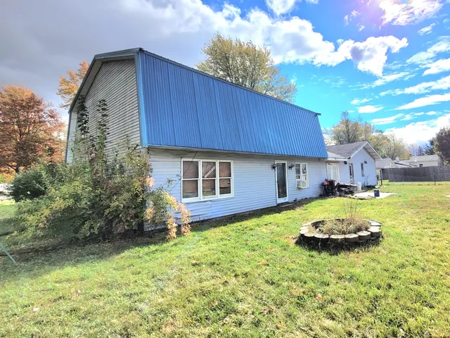 $227,500 | 208 Plymouth Street, Jackson, MI 49201