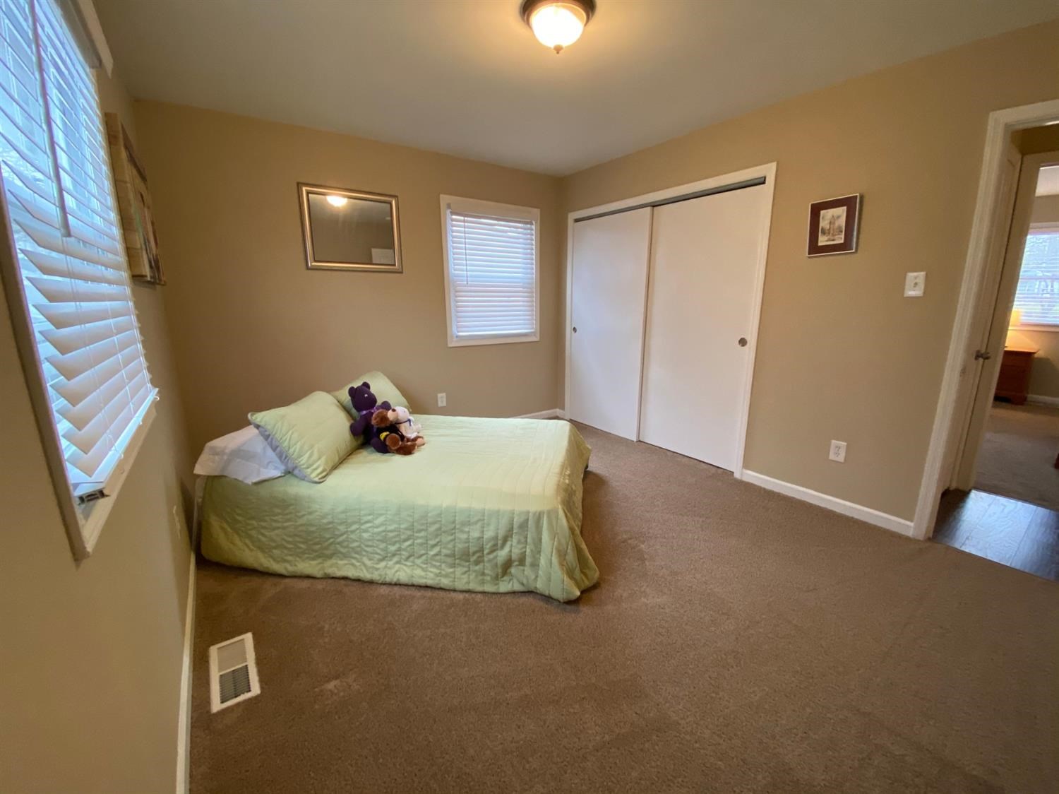 704 Fox River Road Valparaiso, IN 46385 - Photo 5 of 20 1500x1124