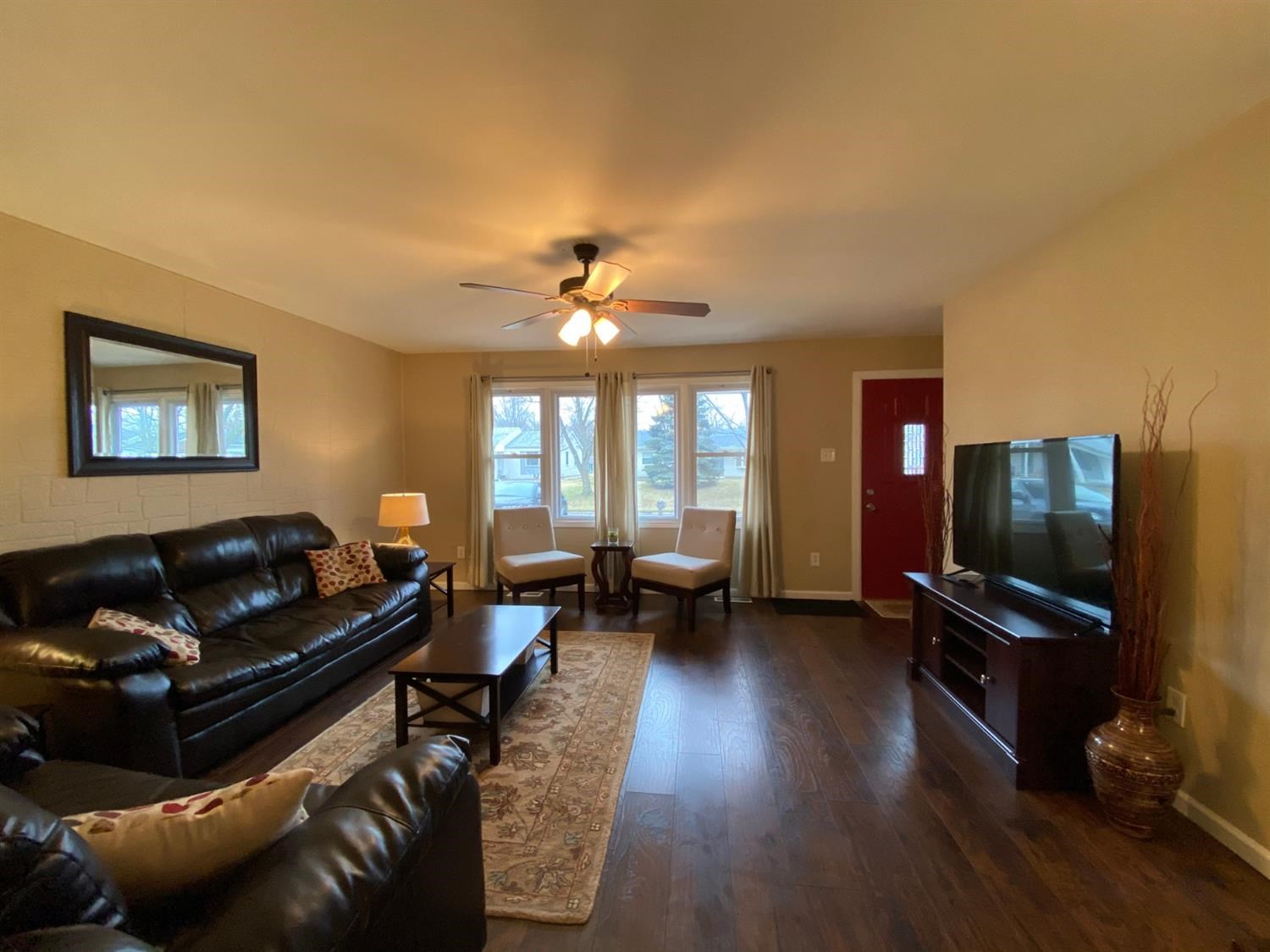 704 Fox River Road Valparaiso, IN 46385 - Photo 10 of 20 1500x1124