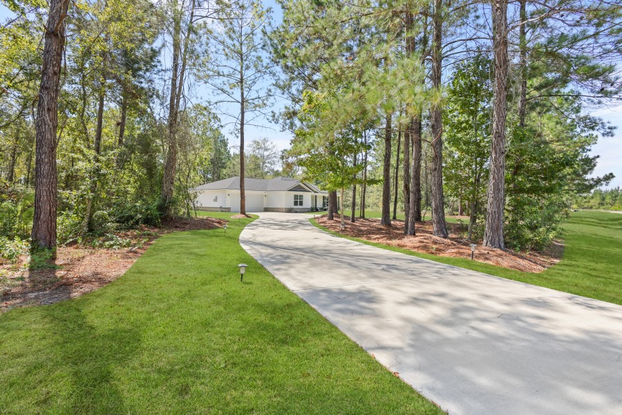 92 Sparrow Lane Jesup, GA 31545 - Photo 3 of 29