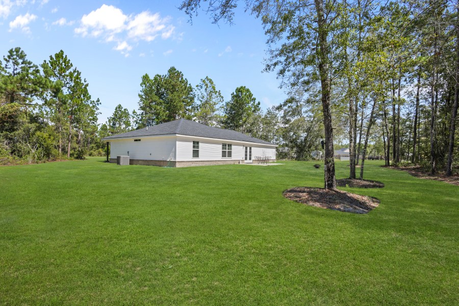 92 Sparrow Lane Jesup, GA 31545 - Photo 7 of 29