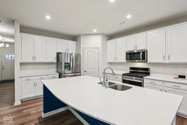 $444,900 | 6843 Sable Point Drive, Brownsburg, IN 46112