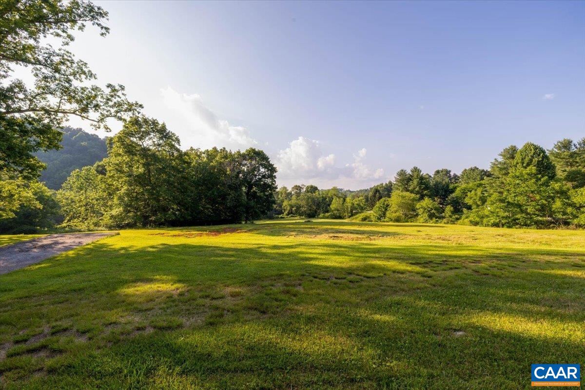 2492 Stable Road Hillsville, VA 24343 - Photo 12 of 65