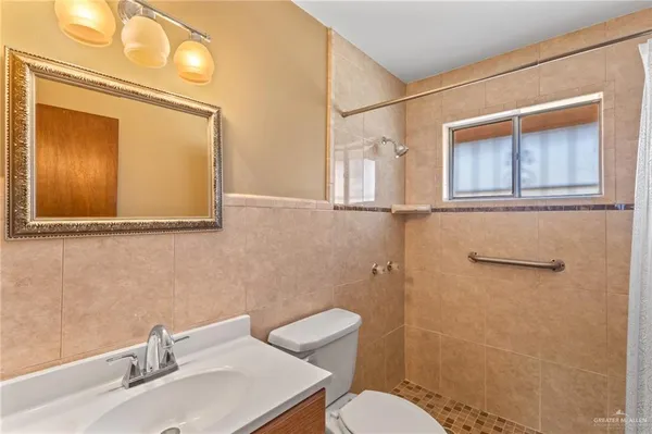 $325,000 | 801 North Foster Drive, Edinburg, TX 78542