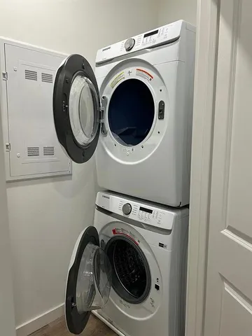 $2,350 | 1028 17th Street, Plano, TX 75074