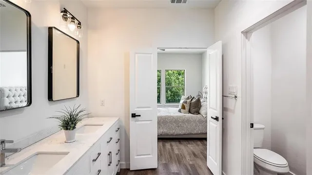 $2,350 | 1028 17th Street, Plano, TX 75074