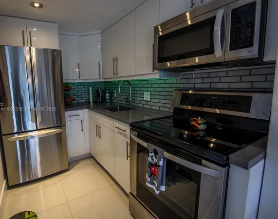 $250,000 | 1650 Northeast 115th Street, Unit 302, Miami, FL 33181