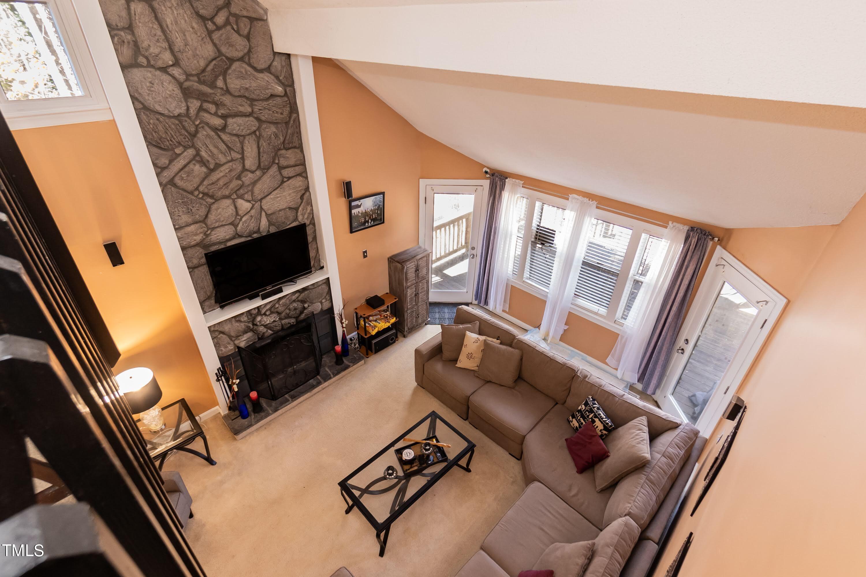 5909 Sentinel Drive Raleigh, NC 27609 - Photo 13 of 31 Living 04