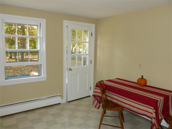 10 Moore Road Westford, MA 01886 - Photo 4 of 22 Gallery Image 4