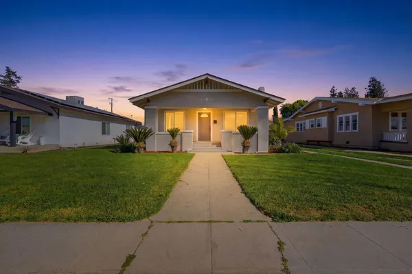 $469,900 | 1225 Union Street, Kingsburg, CA 93631