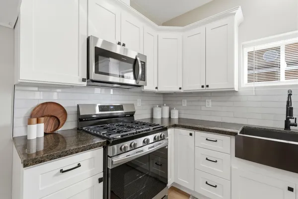 $469,900 | 1225 Union Street, Kingsburg, CA 93631